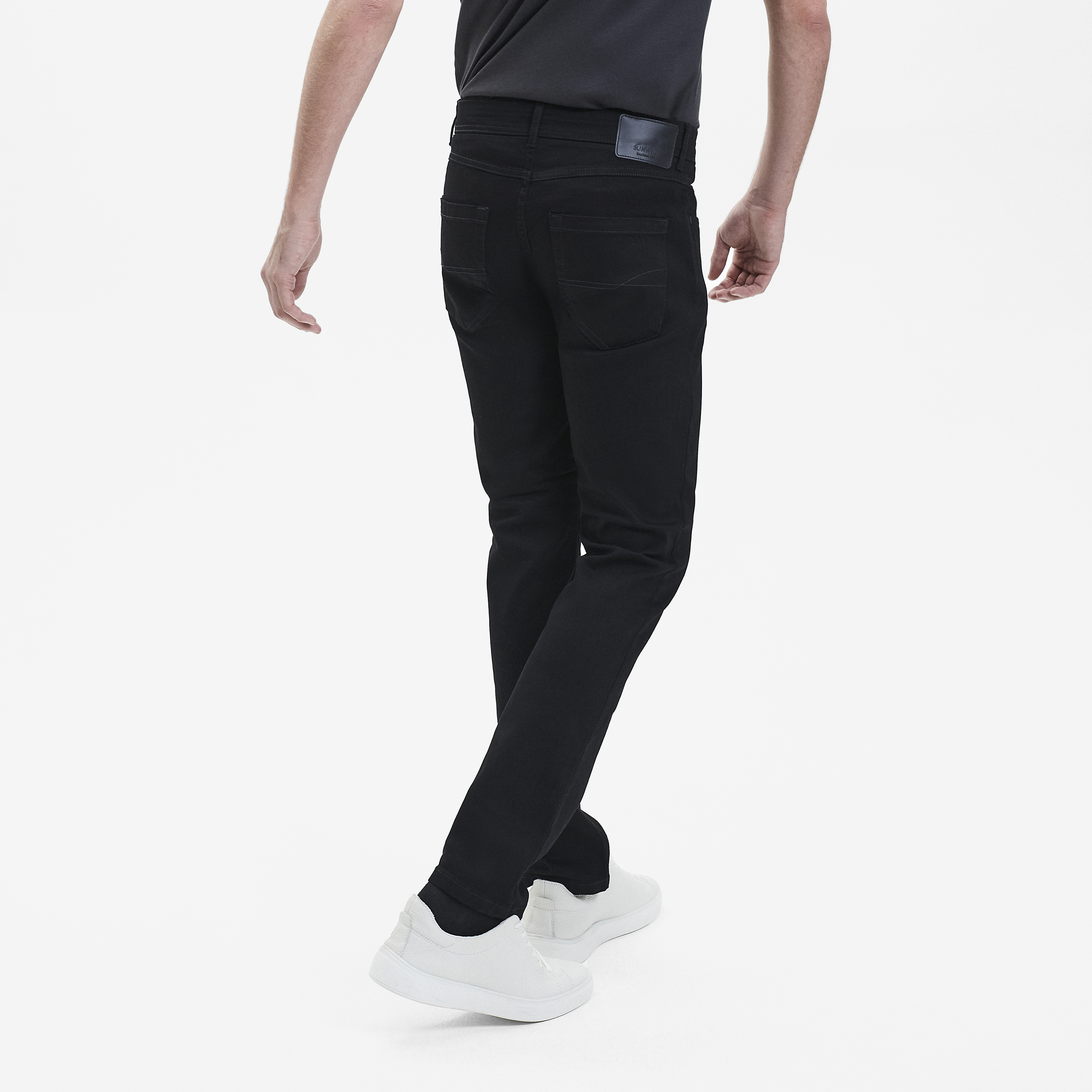 Jeans - Taillierte Passform