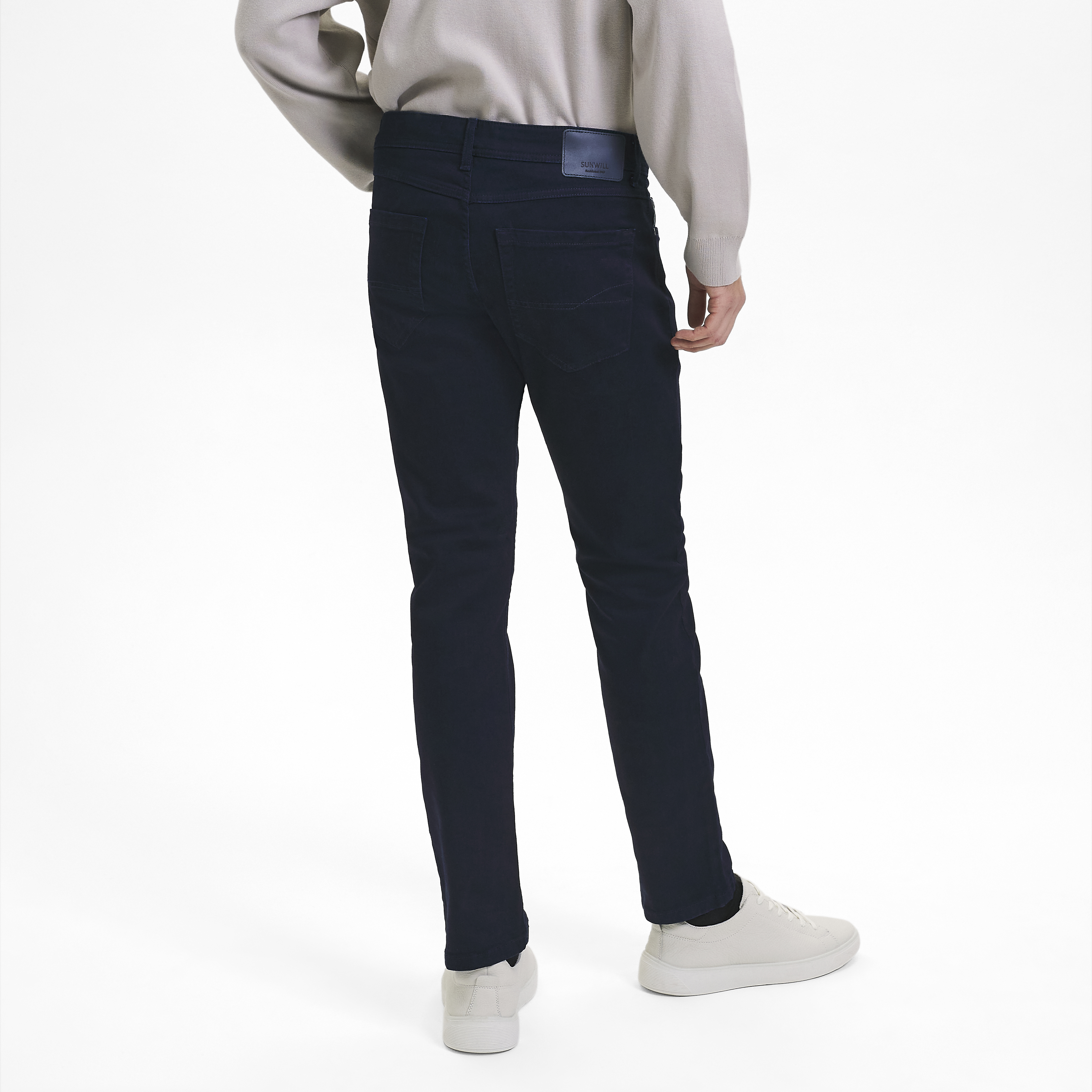 Jeans - Taillierte Passform