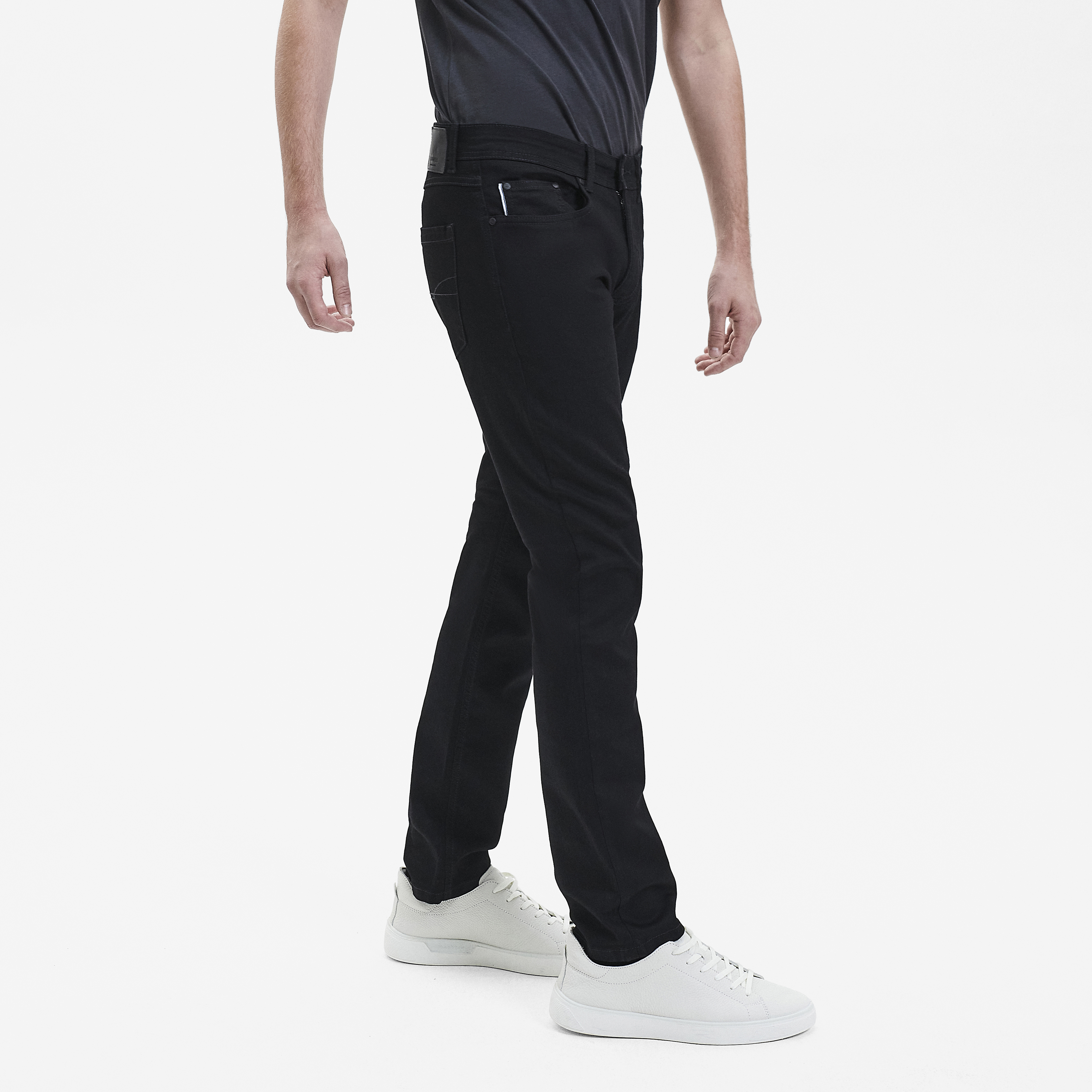 Jeans - Taillierte Passform