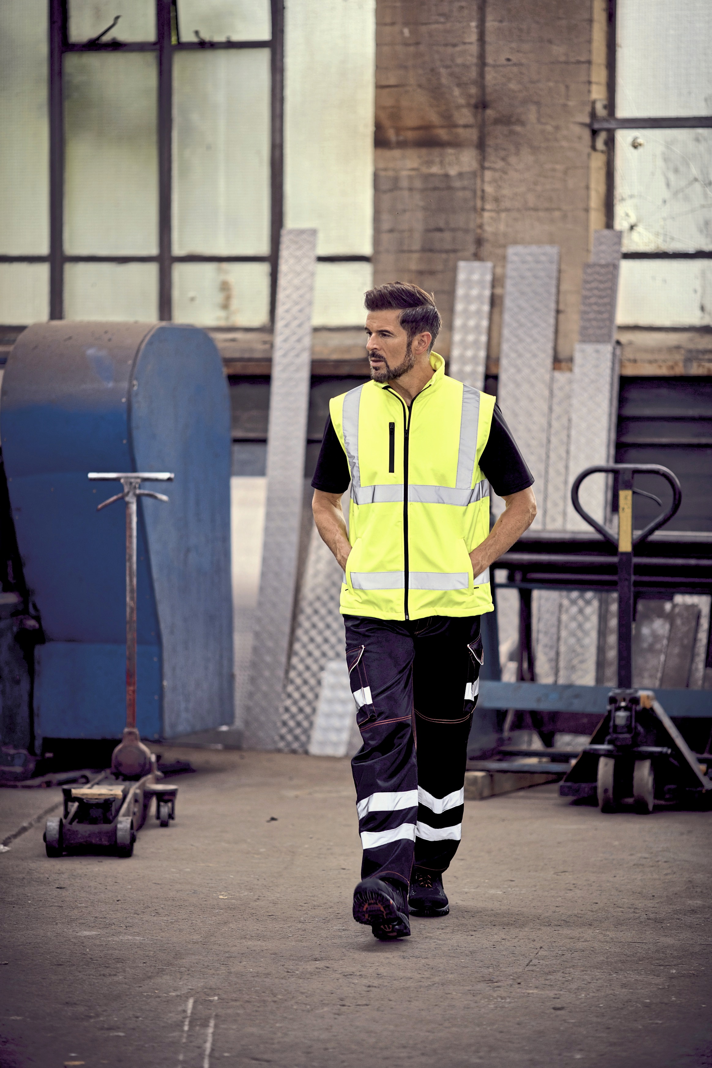 YOKO Hi-Vis Softshell Gilet